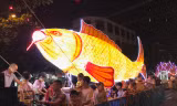 Rực rỡ đêm hội Trung thu thành Tuyên
