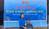 Bàn giao nhà khăn quàng đỏ
