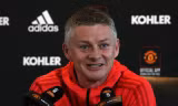 HLV Ole Gunnar Solskjaer bất ngờ cho rằng Liverpool không mạnh bằng M.U.