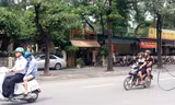 Nhà hàng Phố Ngói tồn tại nhiều năm trong khuôn viên vườn thú Thủ Lệ