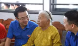 Đà Nẵng tri ân Mẹ Việt Nam Anh hùng, nấu mâm cúng, làm đẹp bàn thờ liệt sĩ