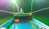 Câu mực mé của ngư dân ven biển Cà Mau có thể thu 2 triệu đồng/đêm