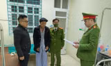 Bắt giam ông lão 75 tuổi dùng dao giết vợ