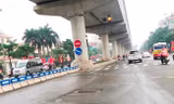 Cào bóc, thảm lại toàn bộ đường Cầu Giấy - Xuân Thủy