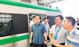 Bí thư Thành ủy Hà Nội đi thực tế, kiểm tra metro Cát Linh - Hà Đông cuối tuần qua. Ảnh: T.Đảng