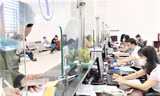 Vì sao người lao động ở Bình Dương đổ xô đi rút BHXH một lần?