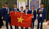 Học sinh giành Huy chương bạc và đồng.
