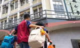 Dân Trung Quốc đại lục đổ xô đầu tư ở Hong Kong 