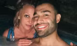 Britney Spears ngày càng bất ổn