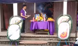 Đám tang hai bố con trong ngày cận tết.