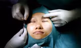 Ngày càng nhiều người Trung Quốc tới Hàn Quốc để cải thiện nhan sắc. Ảnh minh họa: asiadailywire.com