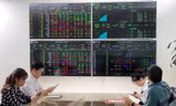 Thanh khoản chứng khoán chạm đáy, dư nợ margin vẫn phình to