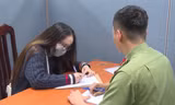 Bị đòi nợ, cô gái chuyển cuộc gọi đến đường dây nóng Bộ Công an