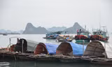Mắc nợ làng chài 