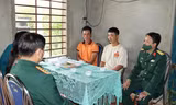 Nhiều thanh niên viết đơn tình nguyện nhập ngũ
