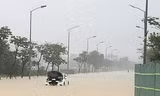 TT-Huế: Hàng loạt tuyến đường bị cấm, tạm ngưng hoạt động xe buýt về vùng thấp trũng