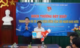 Khen thưởng đột xuất thanh niên dũng cảm cứu cô gái đuối nước