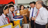 Lan tỏa cổ phục Huế và phần mềm giám sát thi cử: Sản phẩm sáng tạo tiêu biểu của thanh thiếu nhi Huế năm 2024