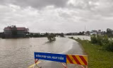 Mưa lớn gây ngập lụt nhiều nơi tại TT-Huế, học sinh một huyện phải nghỉ học