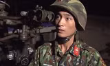 Lính phòng không huấn luyện đêm