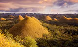 Ngọn đồi chocolate hút khách du lịch ở Philippines