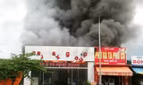 Cháy Showroom ô tô ở Hà Nội
