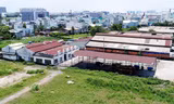 TPHCM: Thu hồi nhà đất công lãng phí để xây trường học