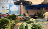 Chợ lá dong 'vang bóng một thời' ở TPHCM ế ẩm, tiểu thương thở dài
