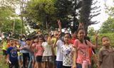 Nhiều em dịp hè được bố mẹ cho vui chơi, trải nghiệm các hoạt động thực tế