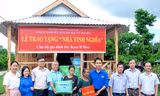 Sở Công Thương Gia Lai cùng chính quyền địa phương trao nhà tình nghĩa cho gia đình bà Ksor H’Đeo