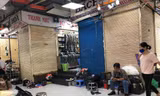 Nhiều quầy sạp tại chợ An Ðông (quận 5, TPHCM) “cửa đóng then cài”