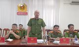 Trung tá Nguyễn Thành Hưng - Trưởng Phòng PC02 Công an TPHCM thông tin về vụ án. Ảnh: Hoàng Thuận