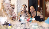 Dino Maglio và các du khách đến trọ nhà hắn.