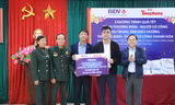 Thăm hỏi, tặng quà cho Trung tâm Điều dưỡng người có công tỉnh Thanh Hoá