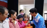 Bí thư Thường trực T.Ư Đoàn Nguyễn Ngọc Lương thăm, tặng quà Tết người dân tại Thanh Hóa