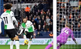 Ngôi sao 100 triệu euro của Liverpool bị chấn chỉnh vì liên tục bỏ lỡ cơ hội khó tin