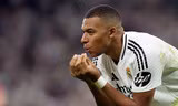 Kylian Mbappe trên đường giành danh hiệu an ủi ở mùa giải 2024/25