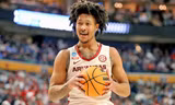 Cầu thủ gốc Việt đầu tiên được thi đấu ở NBA