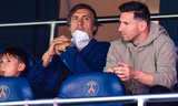 Bố Messi 'cà khịa' Ronaldo