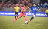 CĐV tặng lương hưu, mong CLB Than Quảng Ninh vượt khó 