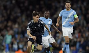 Silva nhận thẻ đỏ, Man City bị Real Madrid loại khỏi Champions League 