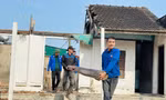 Những người trẻ góp sức xây dựng mái ấm