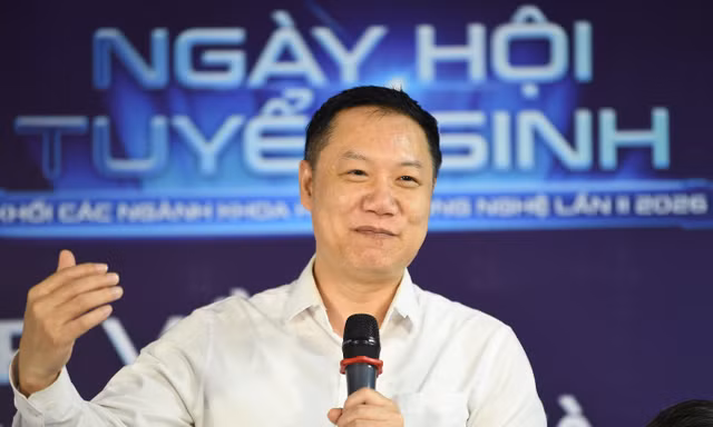 Bộ GD&ĐT lí giải đề xuất liên thông 'ngược' 