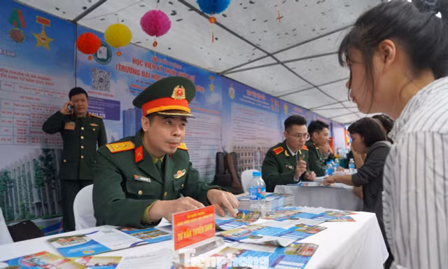 Bộ Quốc phòng công bố đề tham khảo kì thi đánh giá năng lực