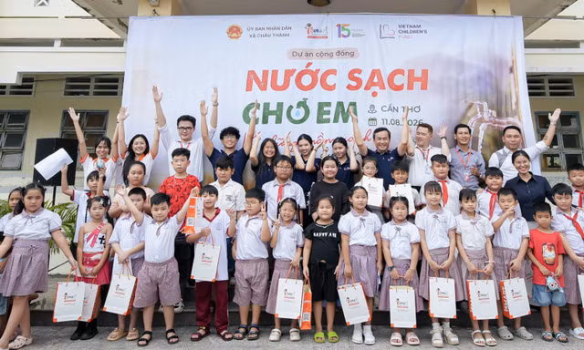 'Nước sạch cho em': Khi đồng hành cùng giáo dục bắt đầu từ những điều căn bản