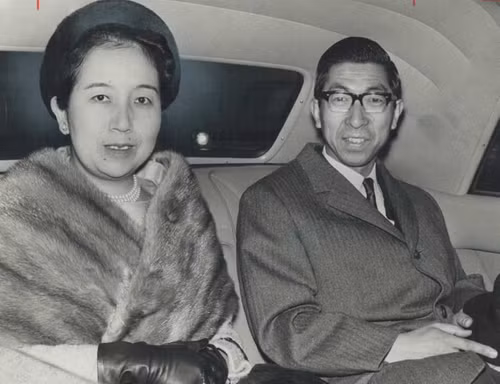 Công nương và chồng trong chuyến thăm chính thức đến Canada vào năm 1965. Ảnh: Thư viện Toronto.