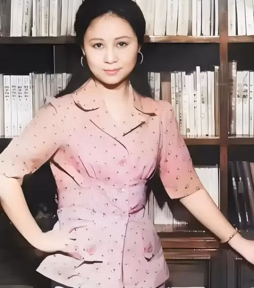 Quỳnh Dao thời trẻ.
