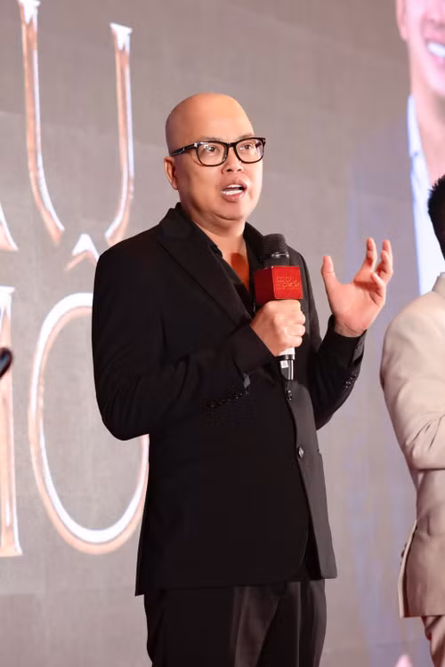 Đạo diễn Vũ Ngọc Đãng phủ nhận Cô dâu hào môn được dựa trên bom tấn Ký sinh trùng của Hàn Quốc.