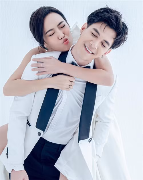 Anh Tú lên tiếng về ồn ào tình ái.