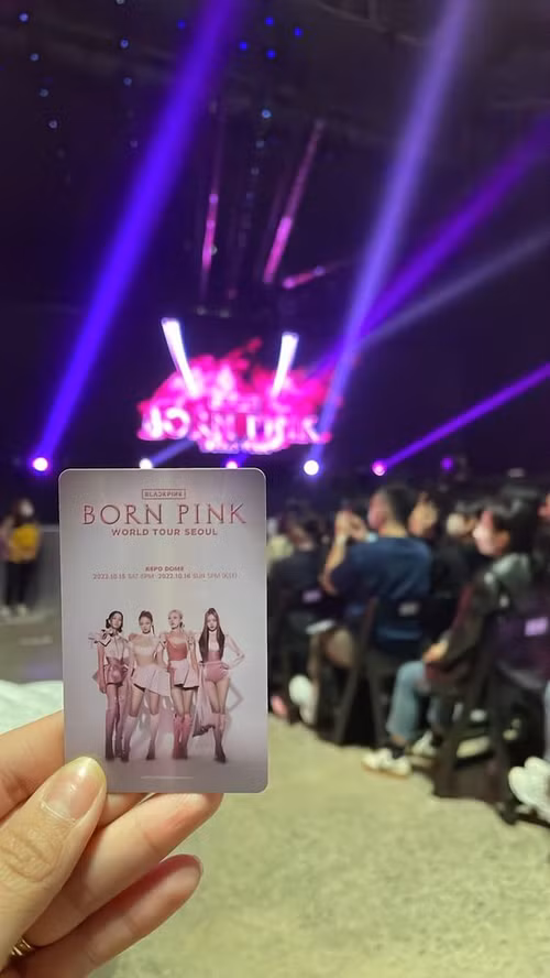 Báo Hàn đưa tin về tình trạng lừa đảo concert BlackPink ở Hà Nội. Ảnh: Pinterest.